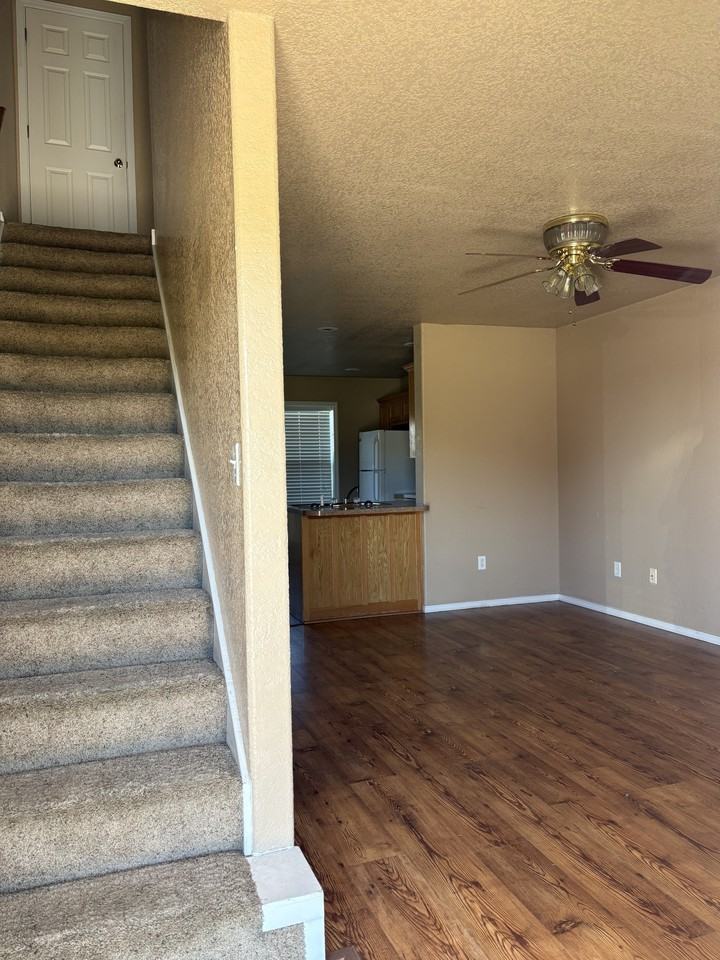 501 Countryside Lane - Photo 2 of 6