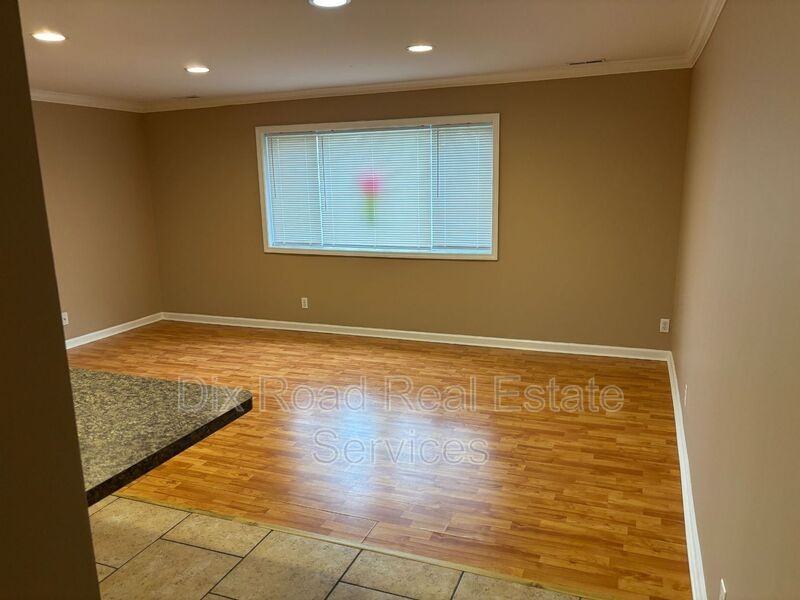 6943 Gracely Dr #3B - Photo 4 of 22