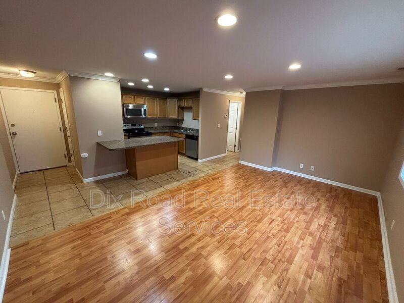 6943 Gracely Dr #3B - Photo 5 of 22