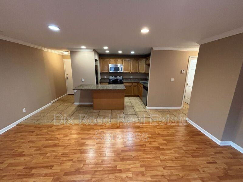 6943 Gracely Dr #3B - Photo 6 of 22