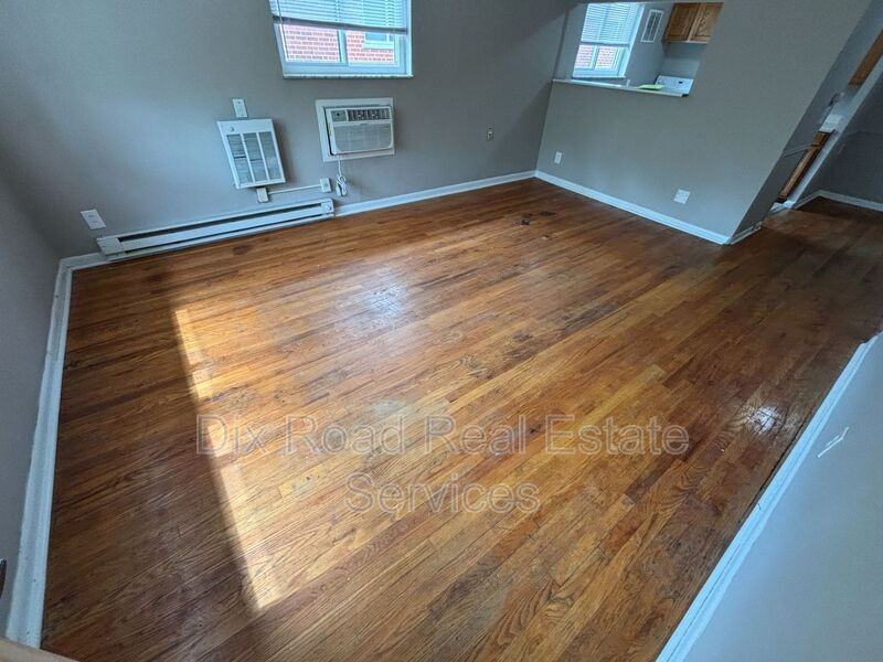 1616 Pelham Pl - Photo 4 of 22