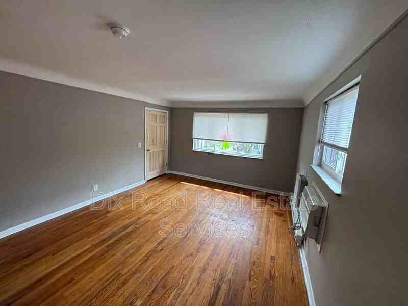1616 Pelham Pl - Photo 6 of 22