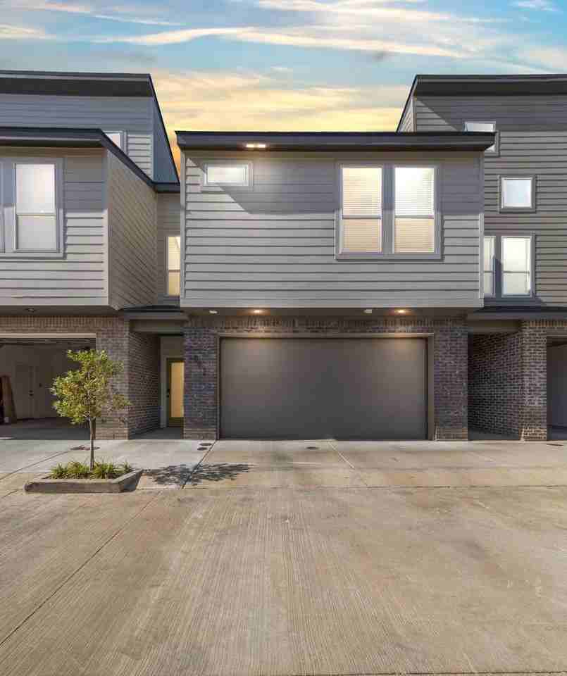 502 Highland Oaks Lane #A - Photo 7 of 17