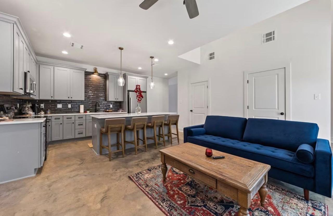 502 Highland Oaks Lane #A - Photo 6 of 17