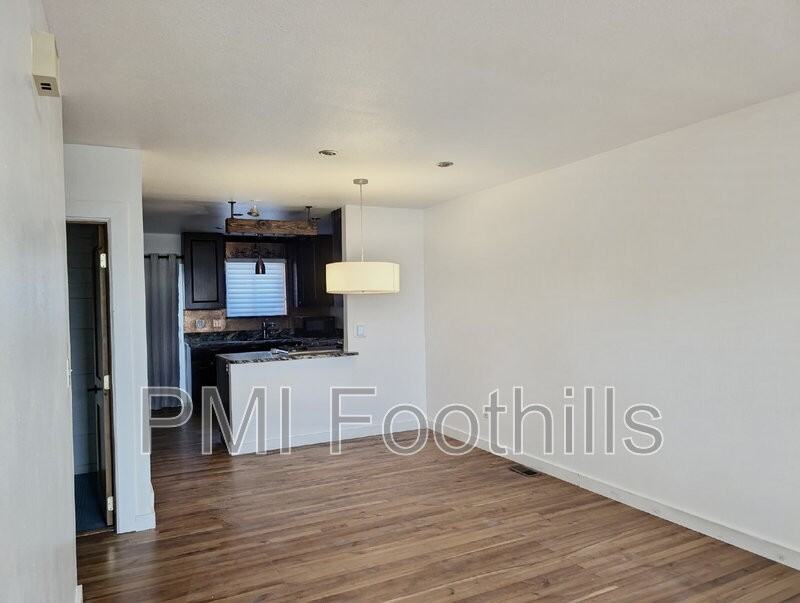 171 Holman Way - Photo 5 of 14