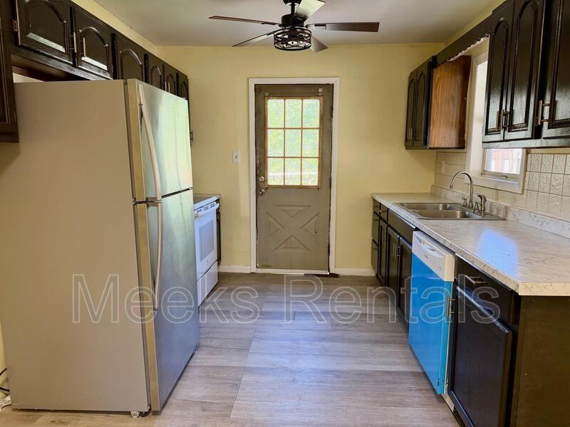 5520 Kentucky St - Photo 2 of 7
