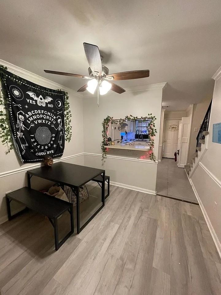 319-323 Deckbar - Photo 2 of 9