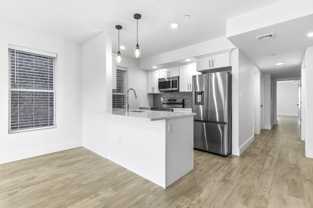 255 Maverick St #302 - Photo 1 of 1