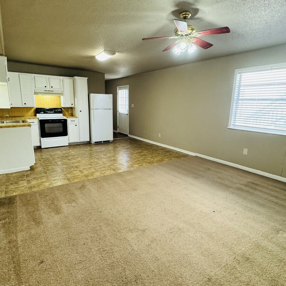 101 1st Ave - Photo 3 of 11