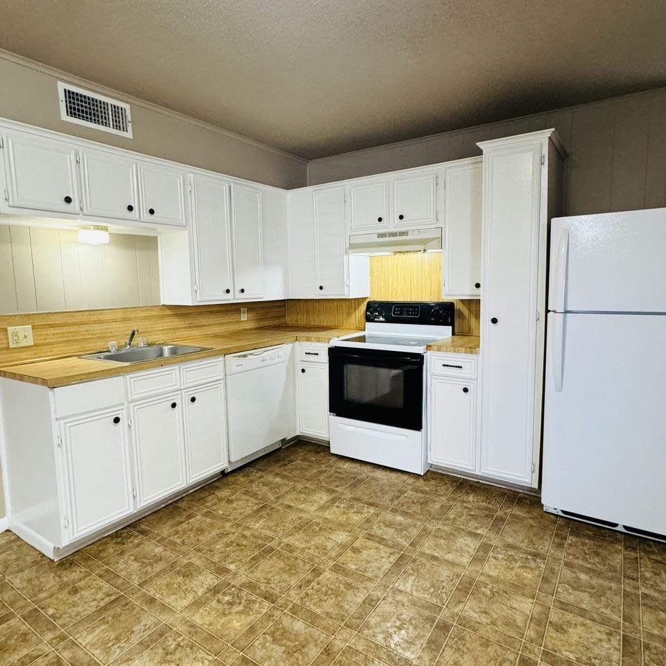 101 1st Ave - Photo 5 of 11