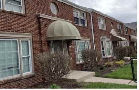 West Lisbon Apartments - Photo 2 of 15