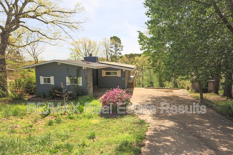 42 Hope Dr - Photo 3 of 37