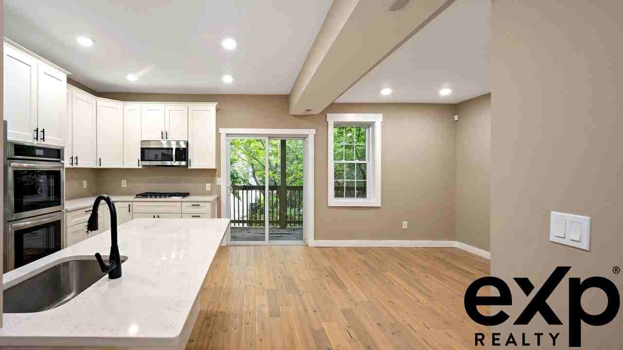 5 Monmouth St #2 - Photo 2 of 9