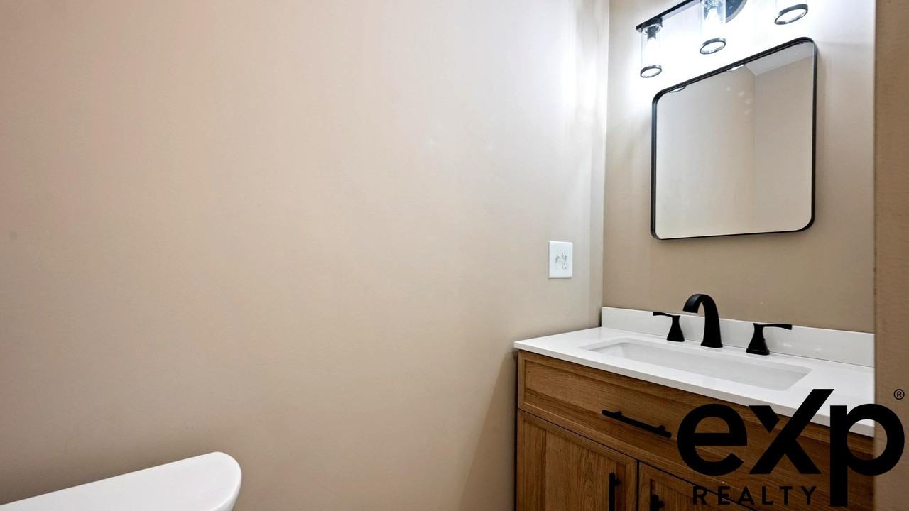 5 Monmouth St #2 - Photo 6 of 9