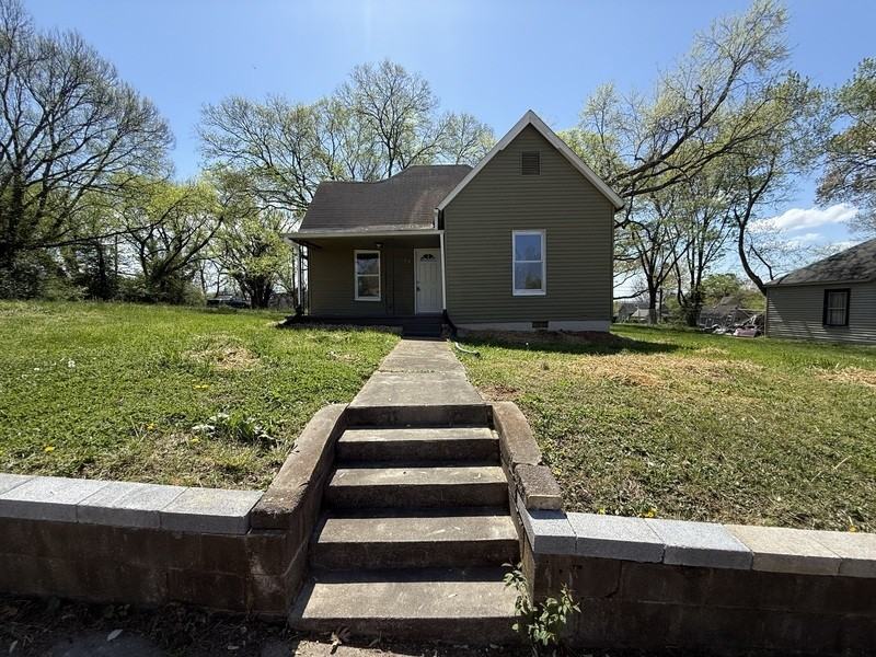 1514 Jourolman Ave - Photo 2 of 25