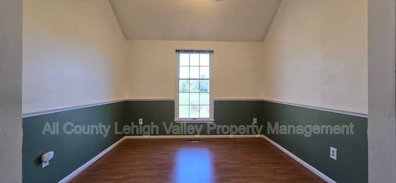 5634 Grace Ave - Photo 5 of 18