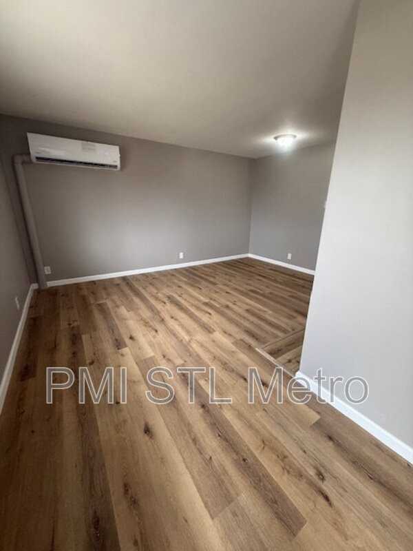 329 Eichelberger St - Photo 4 of 9