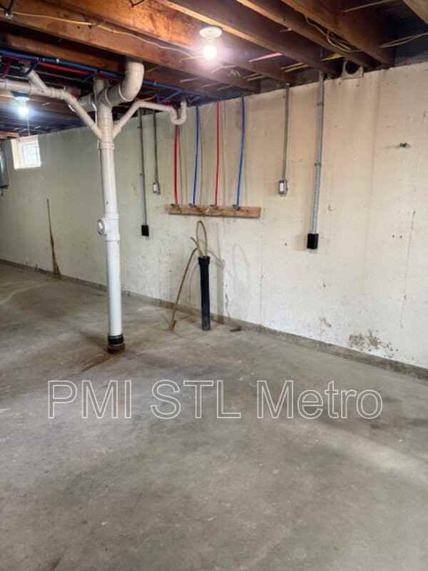 329 Eichelberger St - Photo 7 of 9