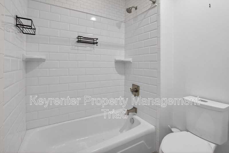 2317 Patriot Way #C - Photo 5 of 29