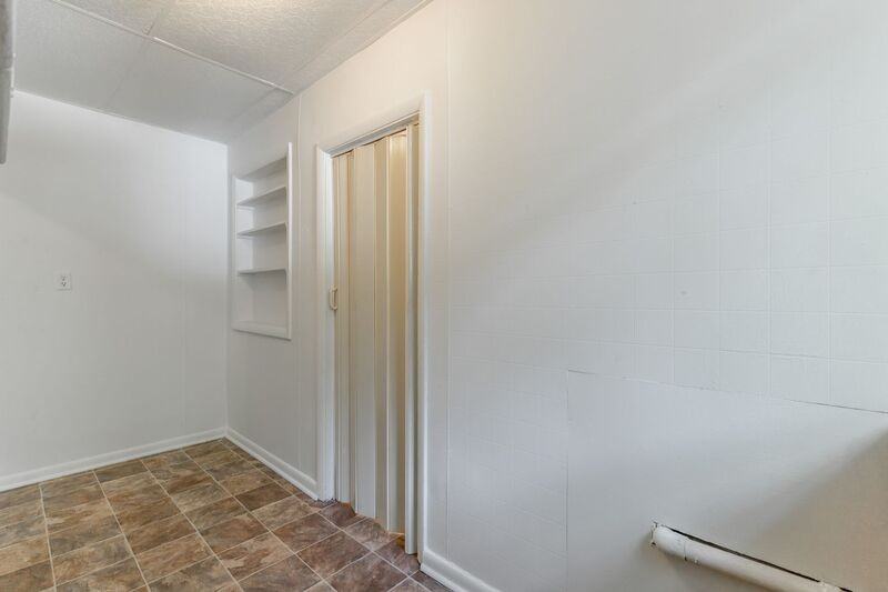 518 E Manning St #1 - Photo 5 of 14