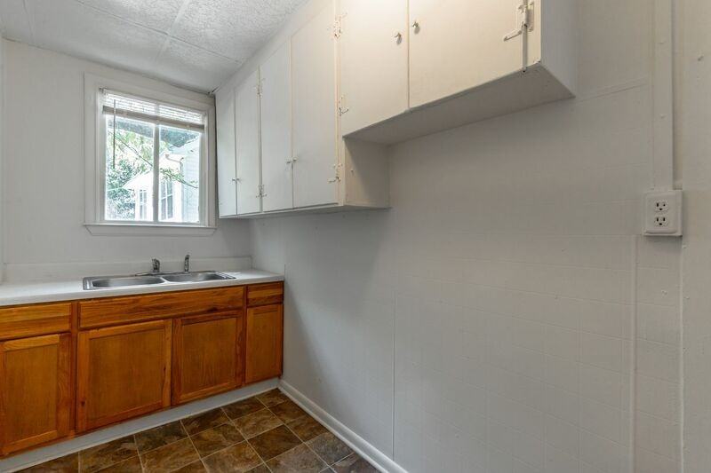 518 E Manning St #1 - Photo 6 of 14