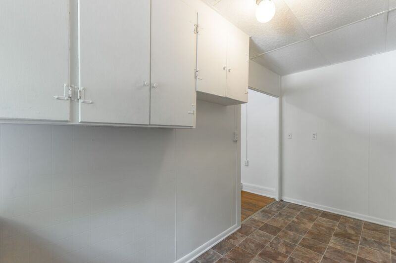 518 E Manning St #1 - Photo 7 of 14