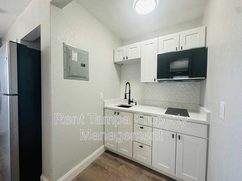 680 22nd Ave S - Photo 7 of 27