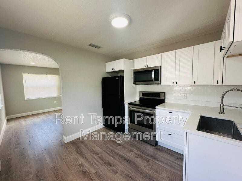 4801 10th Ave S - Photo 5 of 10