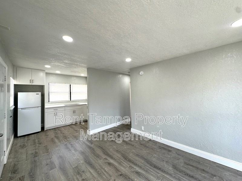 1036 1/2 19th St S - Photo 2 of 21