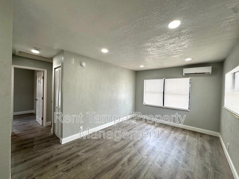 1036 1/2 19th St S - Photo 3 of 21