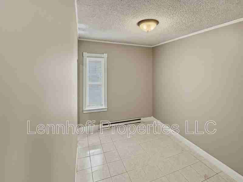 25 Ware St - Photo 4 of 9