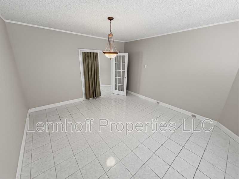 25 Ware St - Photo 7 of 9