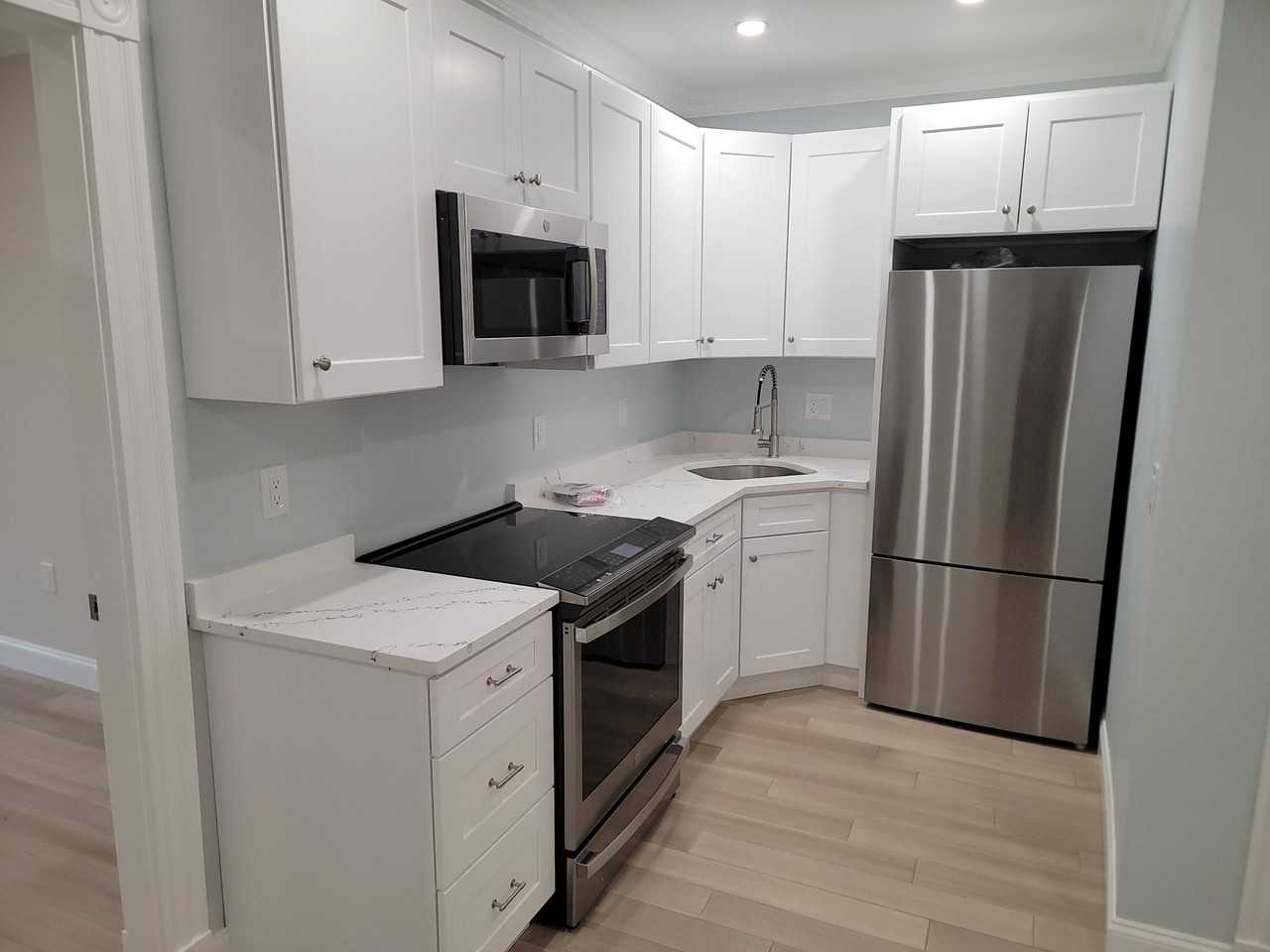 Jfk St #8 - Photo 2 of 10