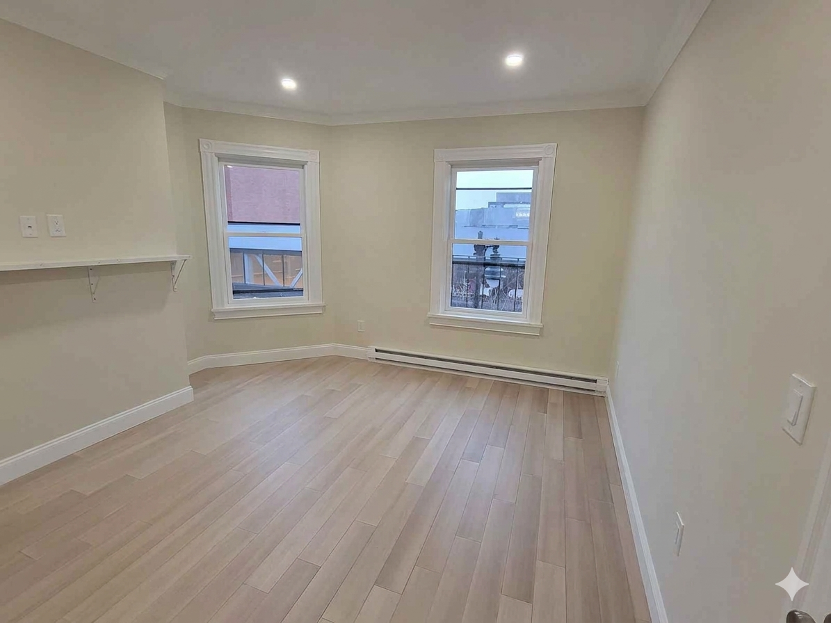 Jfk St #8 - Photo 5 of 10