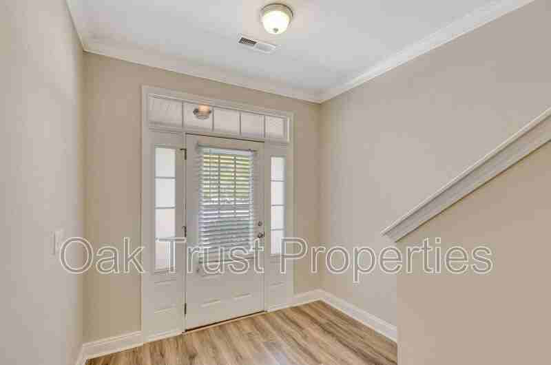 9620 Scarborough Ct - Photo 6 of 35