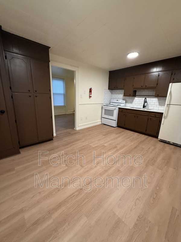 243 Old Leacock Rd #C - Photo 7 of 26