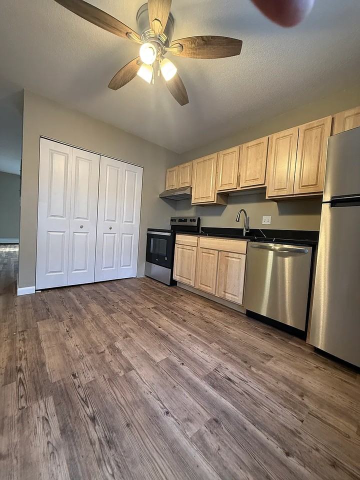 4 Albemarle Ct #C - Photo 4 of 11