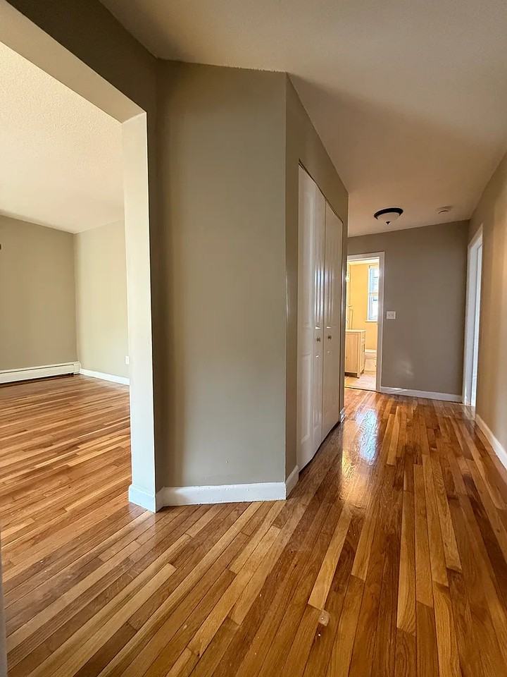 4 Albemarle Ct #C - Photo 6 of 11