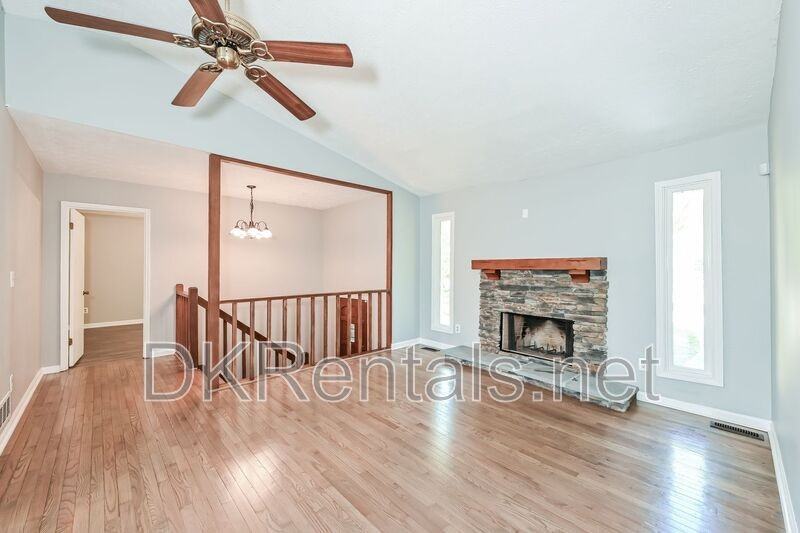 3039 Jonathan Ct - Photo 2 of 15