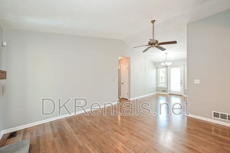 3039 Jonathan Ct - Photo 3 of 15