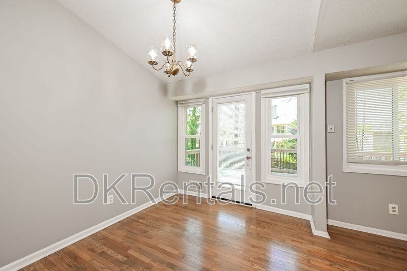 3039 Jonathan Ct - Photo 4 of 15