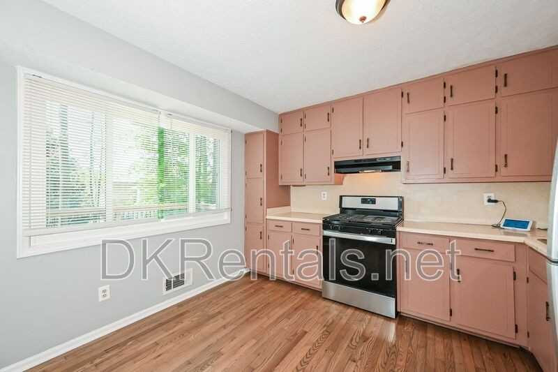 3039 Jonathan Ct - Photo 5 of 15