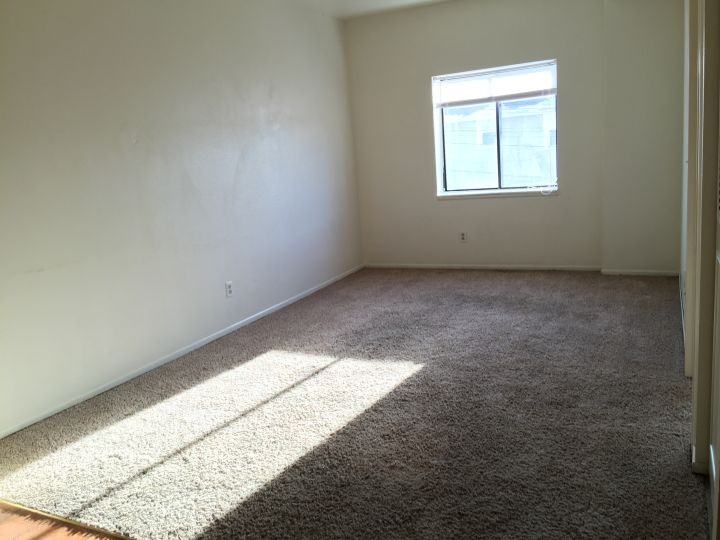 13 N 32nd St #8 - Photo 3 of 5