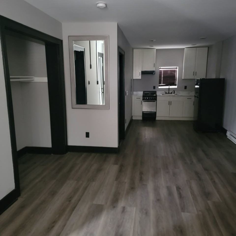 450 Fairwood Ave #450B - Photo 3 of 4