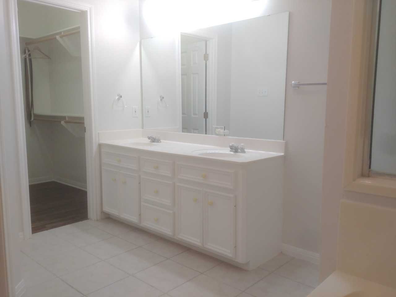 1802 White Stone Dr - Photo 4 of 13