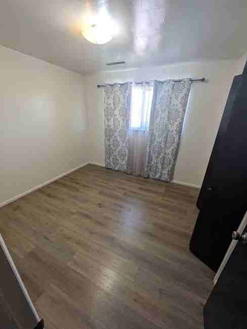 100 S 20th Ave #2 - Photo 4 of 11