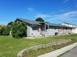 featured image of 1519 E 3rd Ave #A