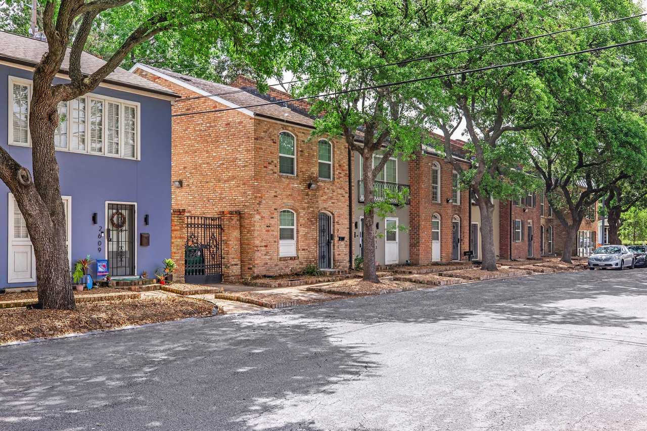 The Dawson at Stratford Apartments - Photo 4 of 50