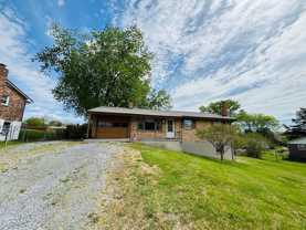 1504 Thomas Ln - Photo 1 of 1