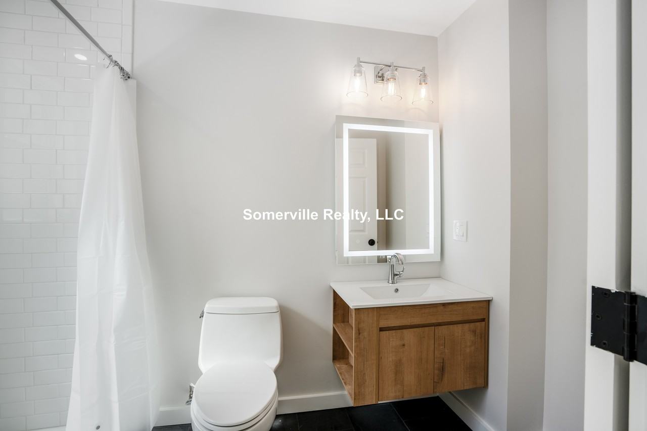 27 Linden St #1 - Photo 6 of 22